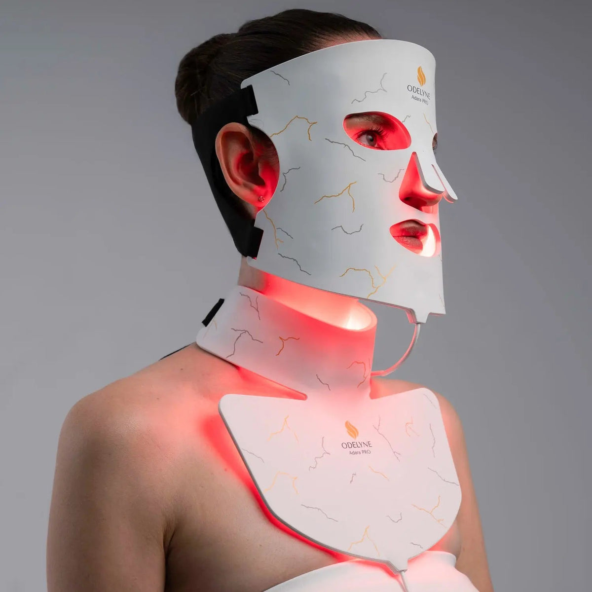 ODELYNE Red Light Therapy | LED Face Mask | At Home | PRO – Odelyne